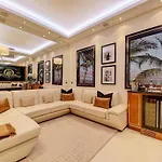 Albert R Apartment With Nice Location